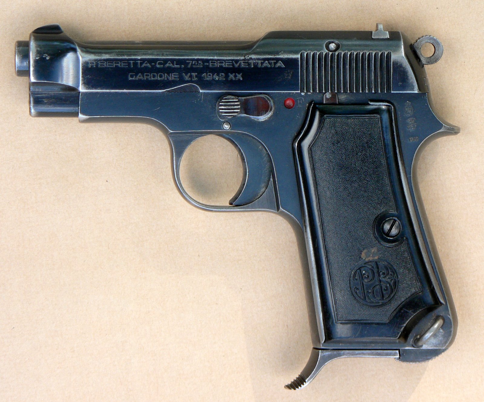 Beretta_M1935.JPG