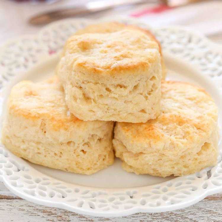 Homemade-Buttermilk-Biscuits-5.jpg?fit=1
