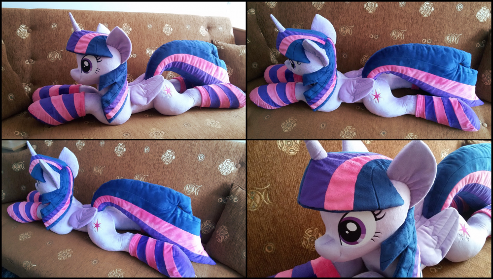 Lifesize Twilight Sparkle plush with socks by RosaMariposaCrafts on  DeviantArt