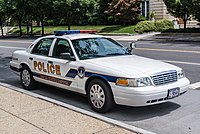 200px-US_Capitol_Police_Cruiser_Ford_Cro