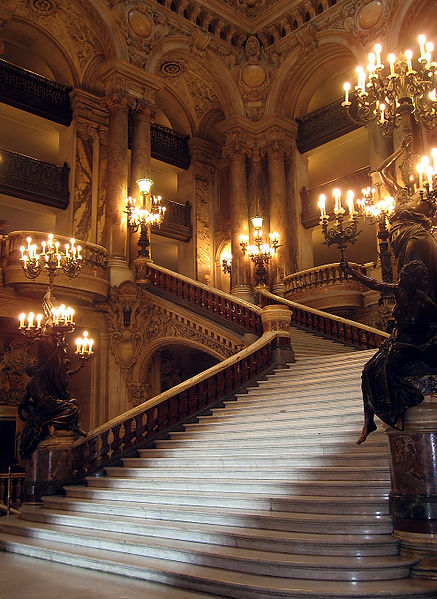 437px-Opera_Garnier_Stairway_2008.JPG