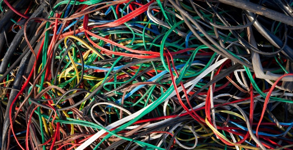 messywires.jpg?resize=1440,738&ssl=1