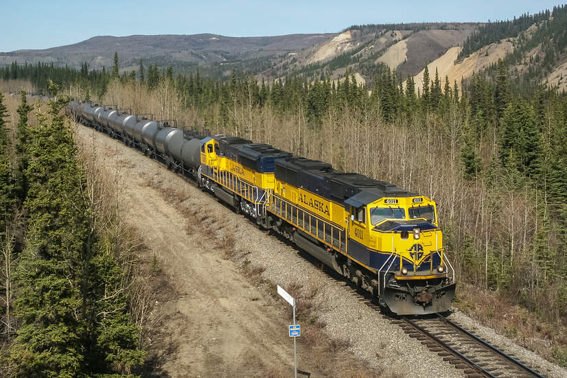 alaska%20rail.jpg?itok=tBK3Z22c