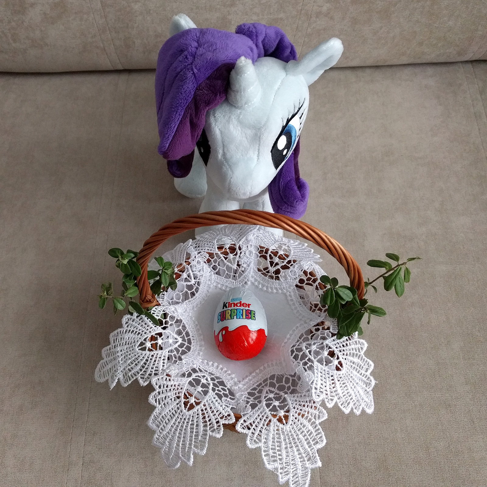 1423747__safe_rarity_4de_basket_chocolate_doily_easter_food_holiday_irl_kinder+egg_leaves_photo_plushie_rarity+looking+at+food_solo_toy.jpeg