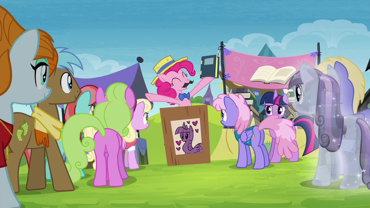 Pinkie_Pie_opens_auction_for_Twilight's_