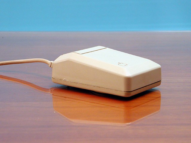 2012-11-27-Apple_II_mouse.jpeg?w=640
