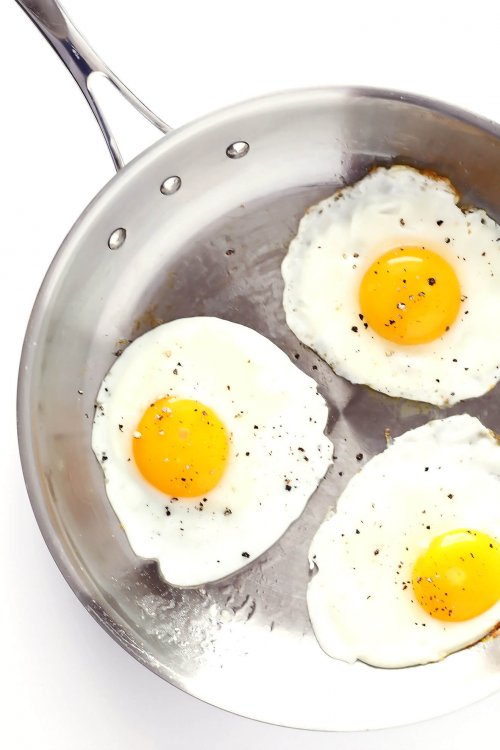 How-To-Make-Fried-Eggs-Recipe-1.jpg