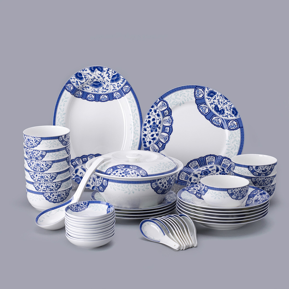 Jingdezhen_porcelain_Blue_and_white_porc