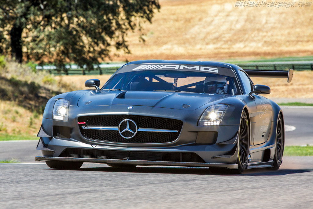 Mercedes-Benz-SLS-AMG-GT3-45th-Anniversa