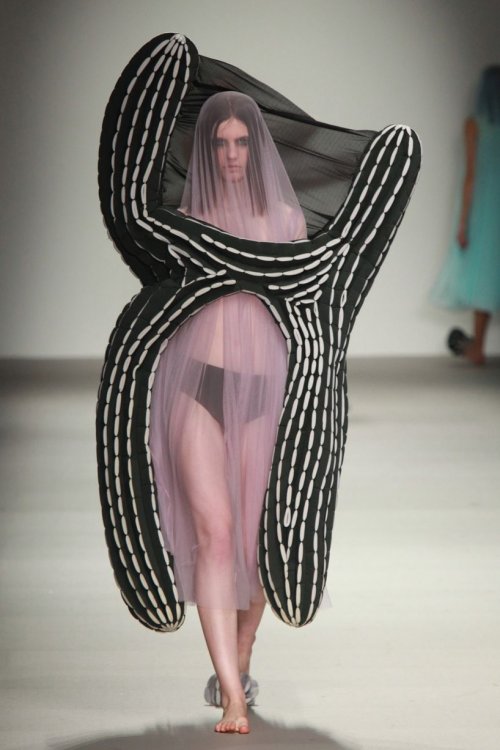 Odd-fashion-at-London-Fashion-Week.jpg