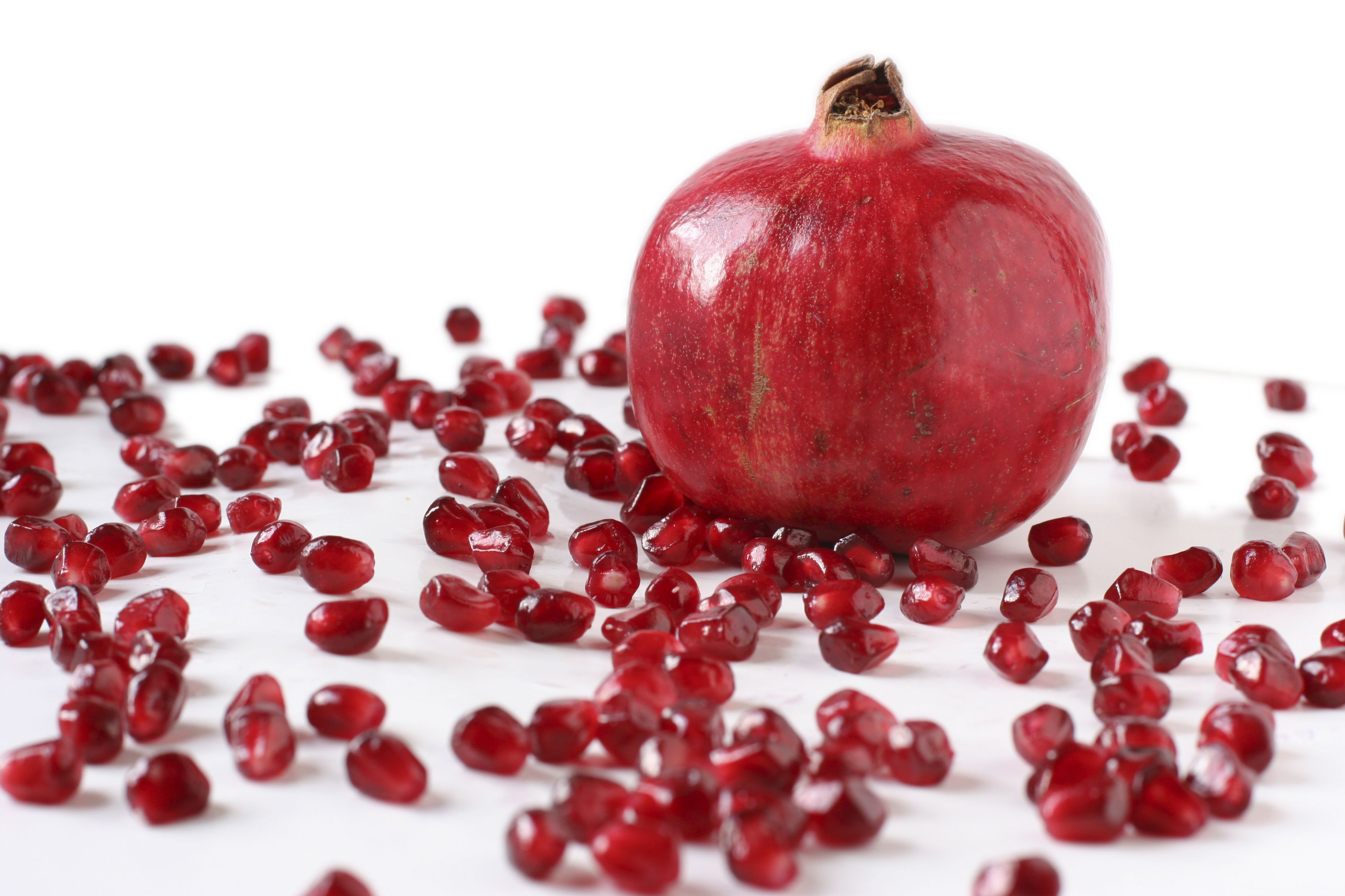 Pomegranate-and-Seeds-57ba11565f9b58cdfd