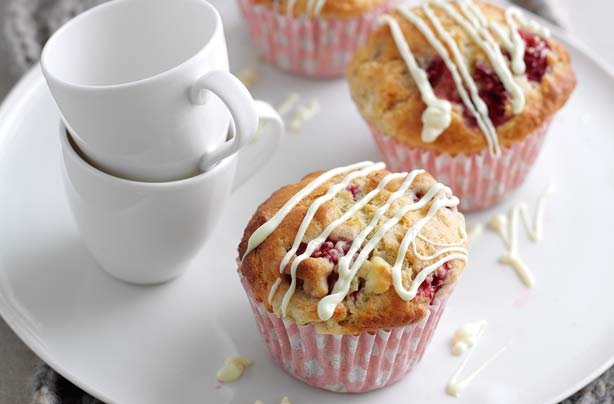 Raspberry-and-White-Chocolate-Muffins.jp