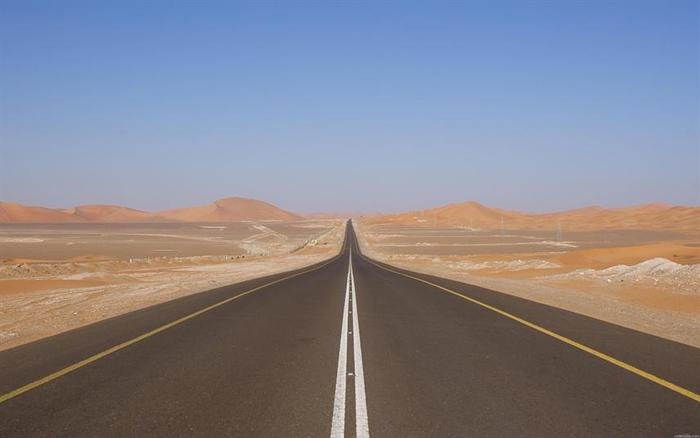 This-Saudi-highway-is-the-worlds-longest