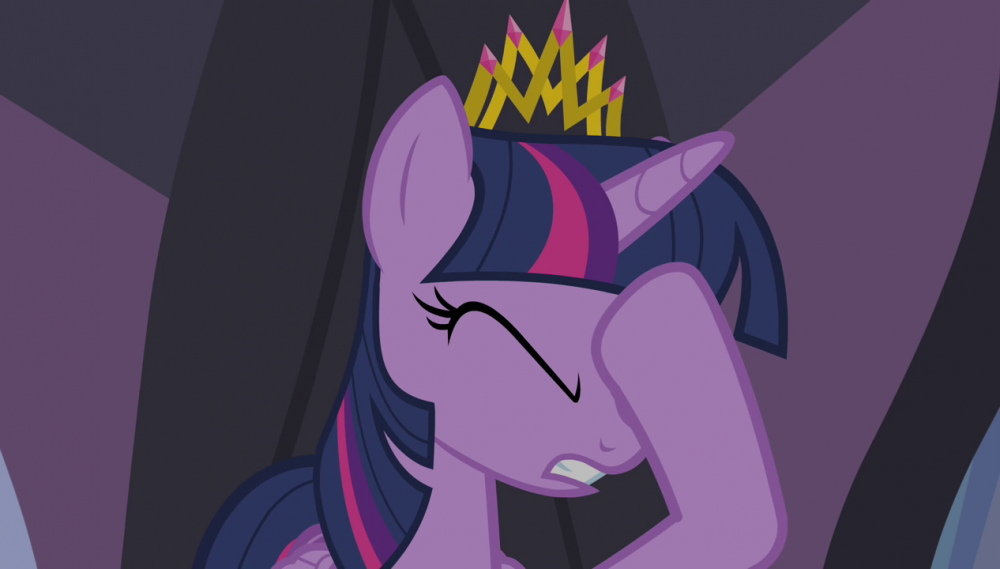 Twilight_Sparkle_face-hoof_S4E24.png