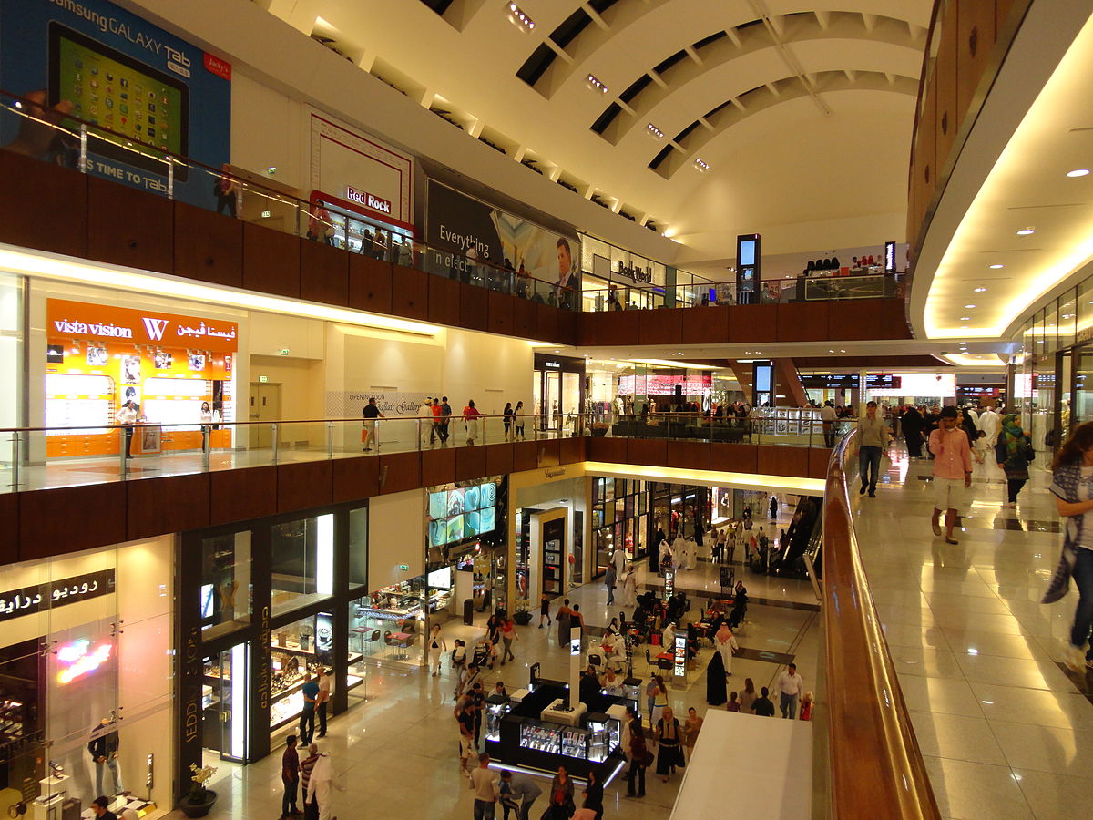 1200px-Dubai_mall_indoor.JPG