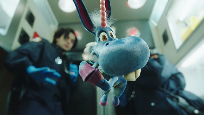 happy-blue-horse-season-1-syfy.jpg?itok=