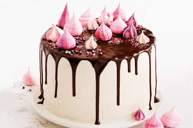 chocolate-meringue-layer-cake-124699-1.j
