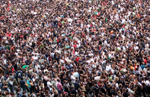 crowd-pic-small-620x400.jpg