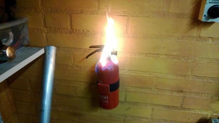 fire-extinguisher-fire.jpg