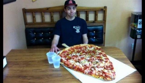 giant-pizza-slice-th.jpg