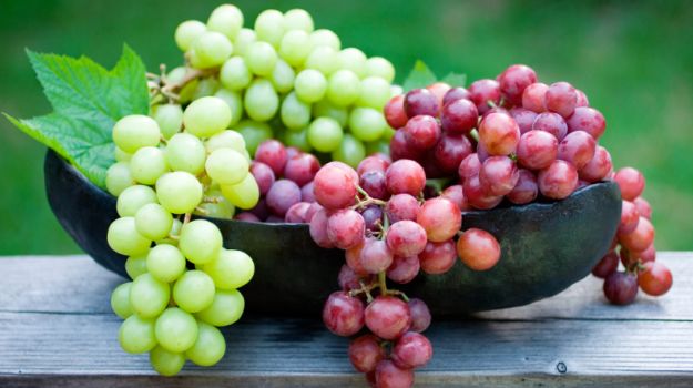 grapes_625x350_61443376353.jpg