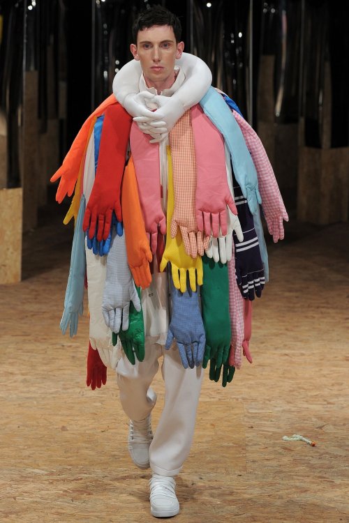 hug_me_by_si_chan_aw12_notjustalabel_104