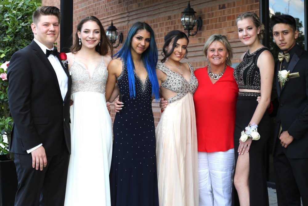 lawrence-high-school-prom-2017-ec09a0ec2