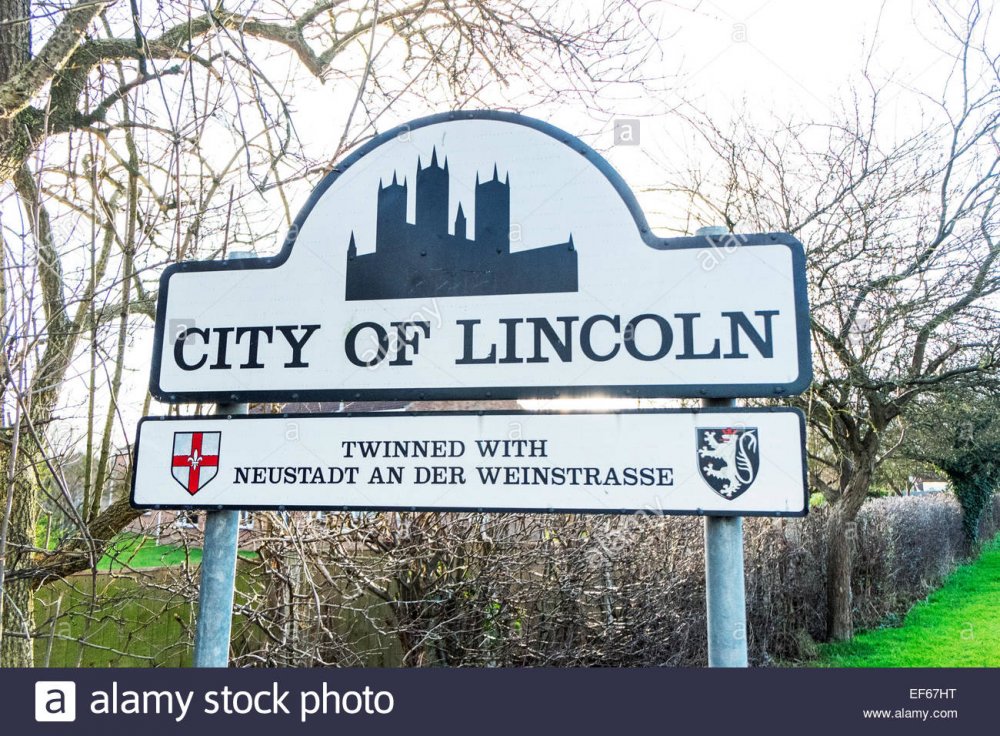 lincoln-city-welcome-entrance-road-sign-