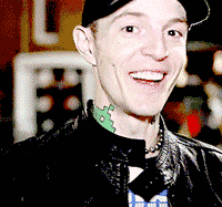 mnAKMOg.gif