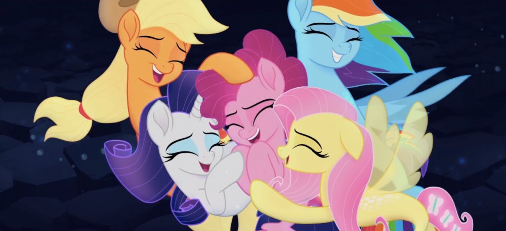 mylittlepony-movie-ponies-hugging.jpg
