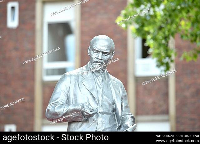 Vladimir lenin 1870 1924 Stock Photos and Images | agefotostock