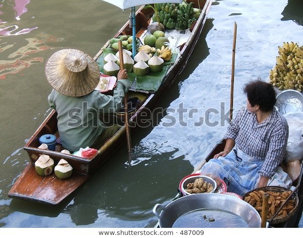 women-working-floating-market-thailand-6