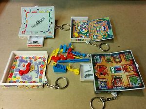 1998-1999-the-game-of-life-clue-mouse-trap-monopoly-keychain-board-games_2059082.JPG.683d3bda07728dc4f1800ed5691d6d30.JPG
