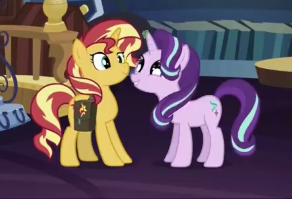 59486784aeae5_1460840__safe_screencap_starlightglimmer_sunsetshimmer_equestriagirls_mirrormagic_spoiler-colon-eqgspecials_bag_horn_pony_smiling_unicorn.jpg.35d961812b6a2b5dd9d9a2c99139c192.jpg
