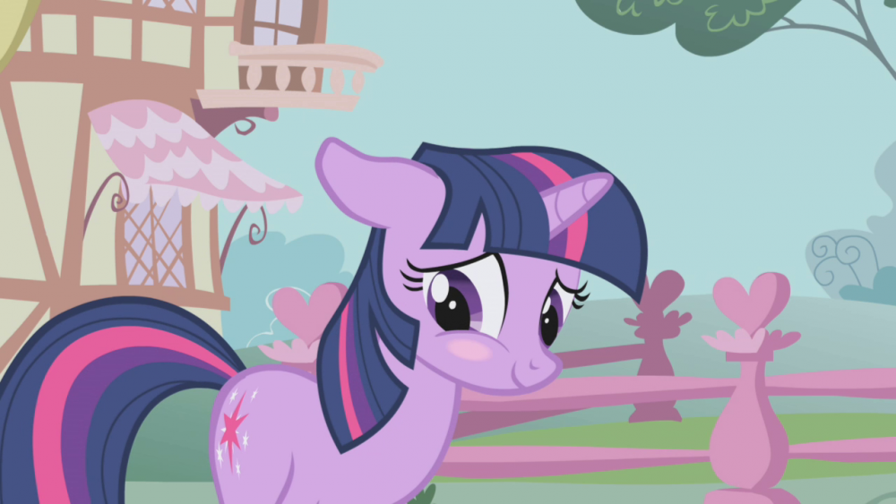 Twilight_blushes_again_S1E6.thumb.png.f31f5756acfa11b0d513a4246e2bfb41.png