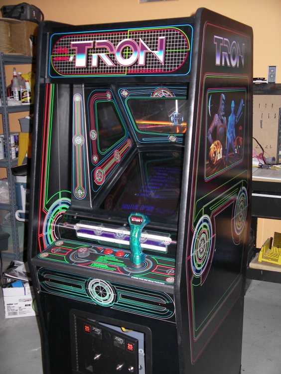 tron_arcade_tron_arcade-cabinet.thumb.jpg.c9f89f0ae99e59b487d99128ed407e10.jpg