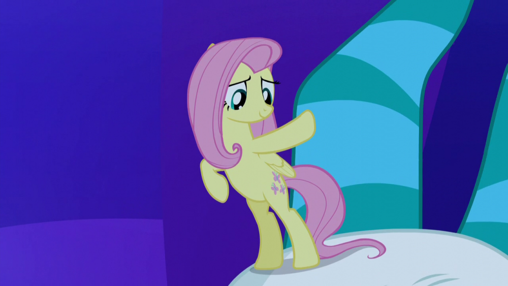 Fluttershy_riding_giant_Angel_S5E13.png