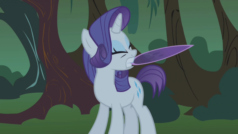 Rarity_cutting_her_tail_S1E2.png