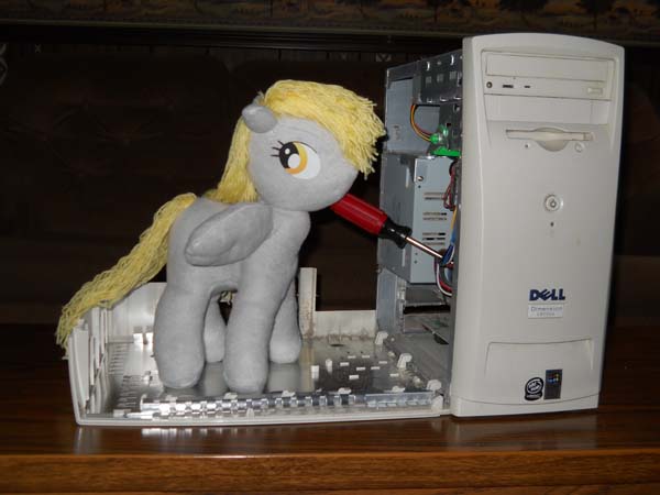 derpy_hooves_computer_expert_by_eratosofcyrene-d48u1r8.jpg.117551f6693e1f9ba2cb8eafd3ca7b0c.jpg