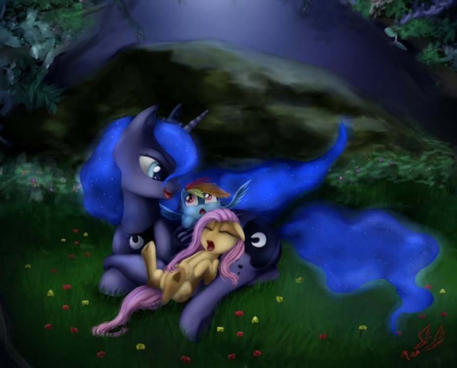 luna_caring_by_miokomata-d6mqarw.thumb.JPG.c4cc242843d255d252dc2dbdcefcf367.JPG