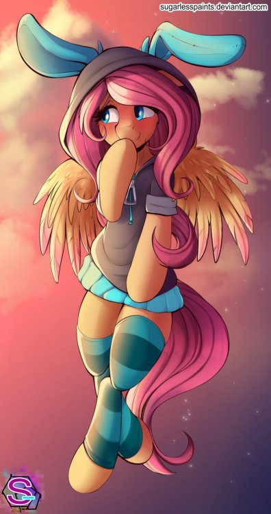 flutters_by_sugarlesspaints-dazau0m.thumb.jpg.405c6a8c2561409591123c52bc343e54.jpg