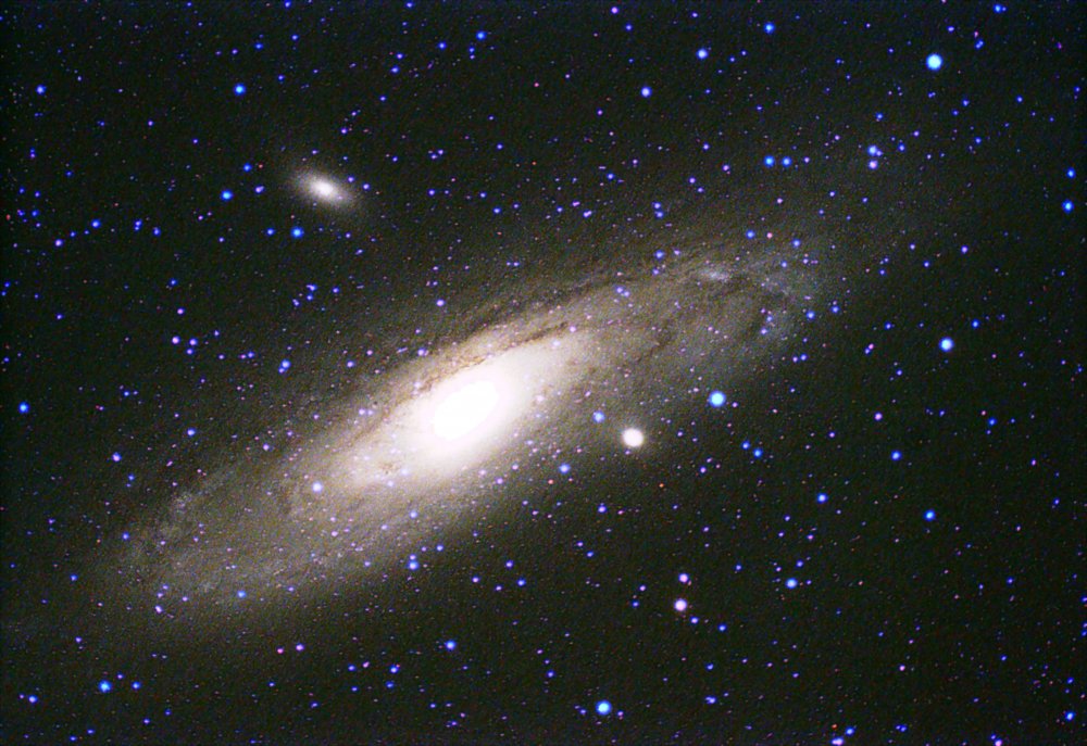 Andromeda Galaxy_10-1-2018_Embed_AutoWB_Despeckle_NR.jpg