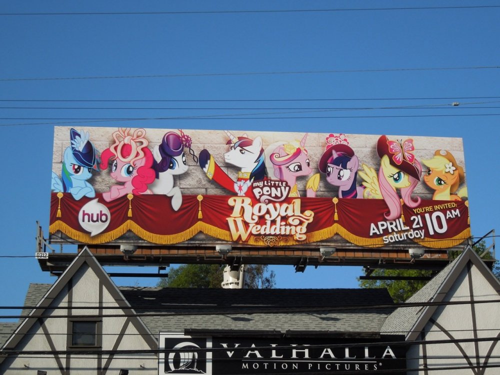 1190024449_MyLittlePonyRoyalWeddingBillboard.thumb.jpg.a6f552daac8853f11e84b9fa48e1a01e.jpg