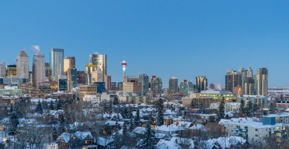 Calgary-Skyline2.thumb.jpg.03413a99d7479499189383135f92f2aa.jpg