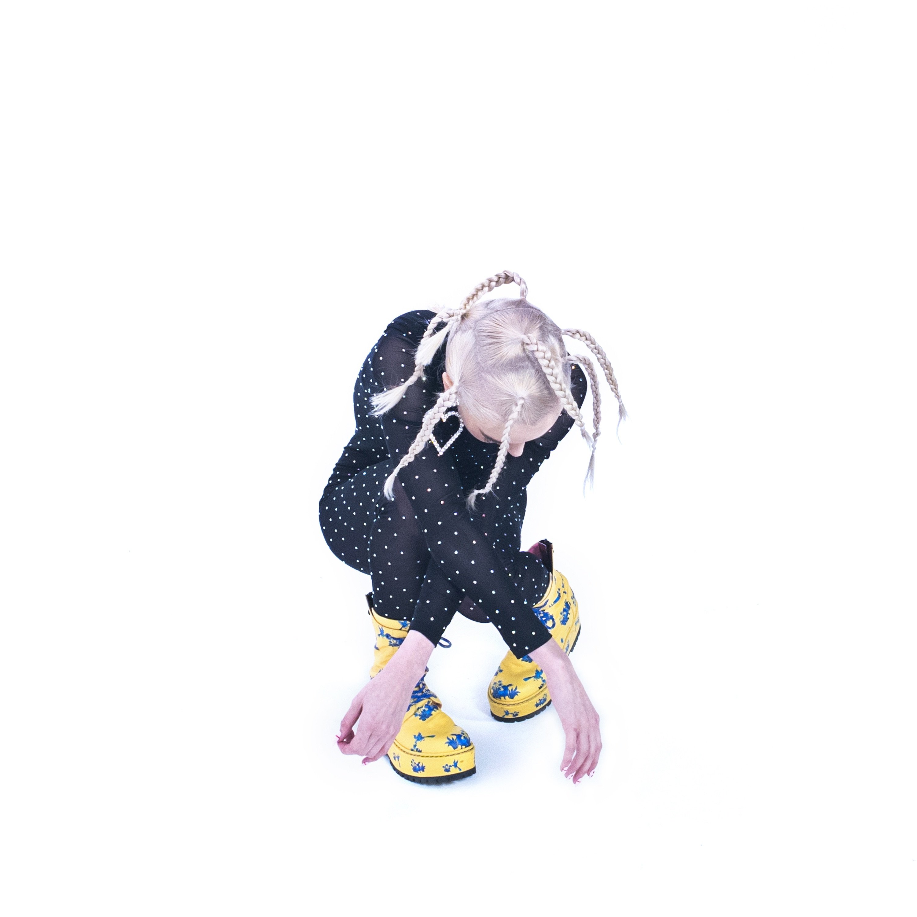 Poppy's latest EP, 'Choke', sees more bending of the pop music genre