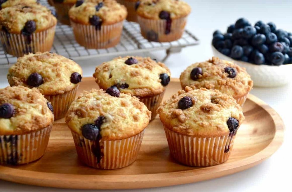 blueberry-coffee-cake-muffins-streusel-recipe.thumb.jpg.19870ab2888ce7132c7379f7ddc7c3de.jpg