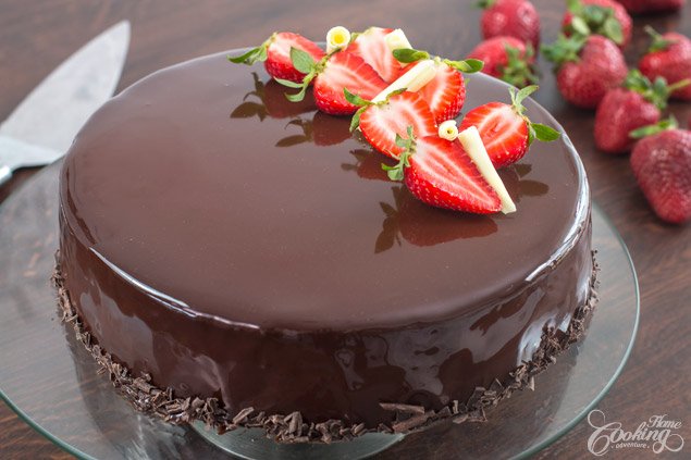 Chocolate_Mirror_Cake_main.jpg.5388bffe75751e0e257479f9dbbbad44.jpg