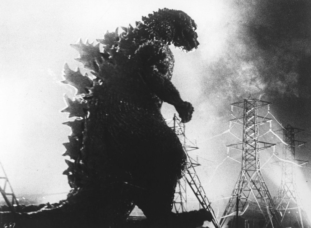 Godzilla1954_0.thumb.jpg.7a1f0be48cb470c5bc2e0a6055865798.jpg