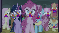 The_ponies_enter_the_barn_S6E15.png
