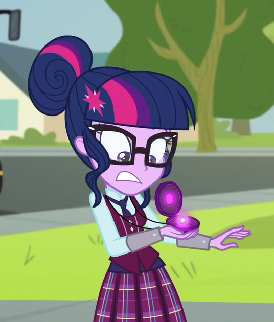 Your most and least favorite EG outfits? - Equestria Girls - MLP